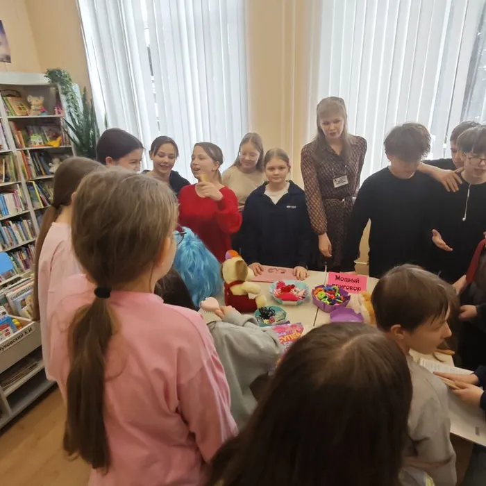 Девчонки и мальчишки приняли участие в праздничной программе «23/8»