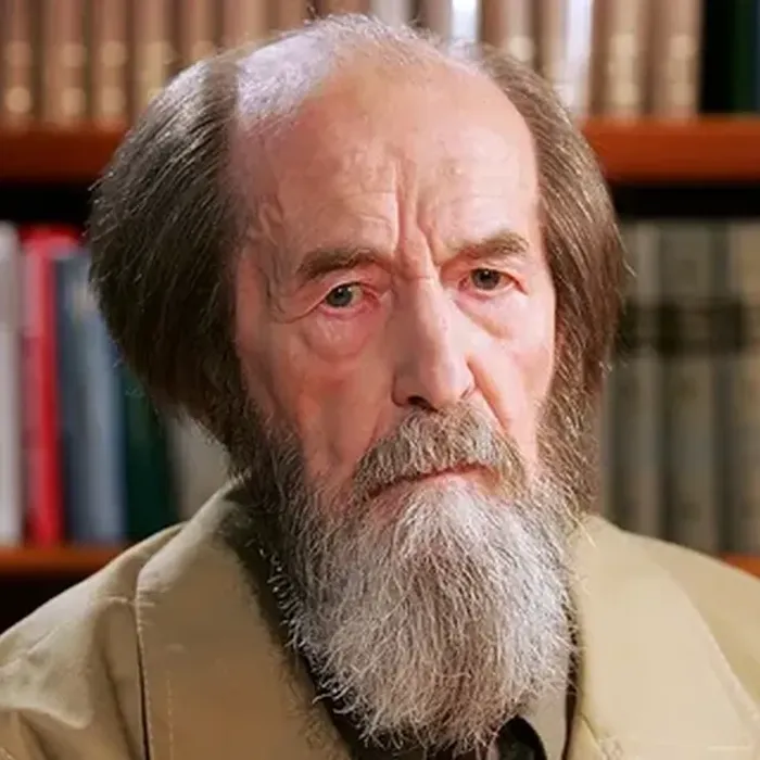 «Легенда и беспокойная совесть России". Интерактивная викторина к 105-летию со дня рождения Александра Солженицына  